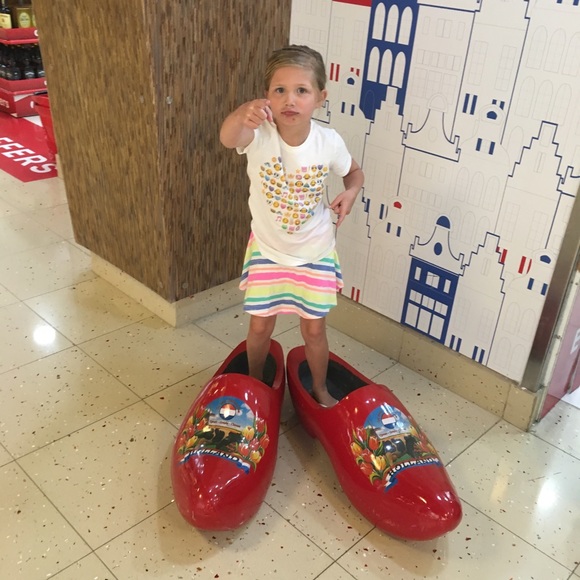 Meet your Posher, Cynthia - Picture 3 of 8